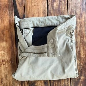Lululemon commission short in 5” inseam khaki color size 30 waist